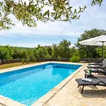 Casa Oliva By