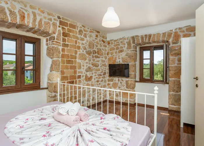 Casa Oliva By * Dobrinj