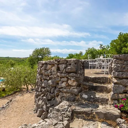 Casa Oliva By *
