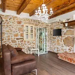 Casa Oliva By *