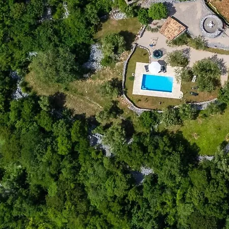 Casa Oliva By *